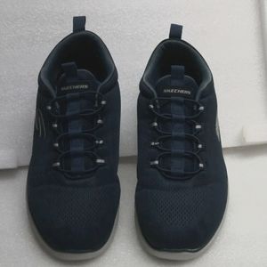 Skechers lightweight wide fit size 9 us